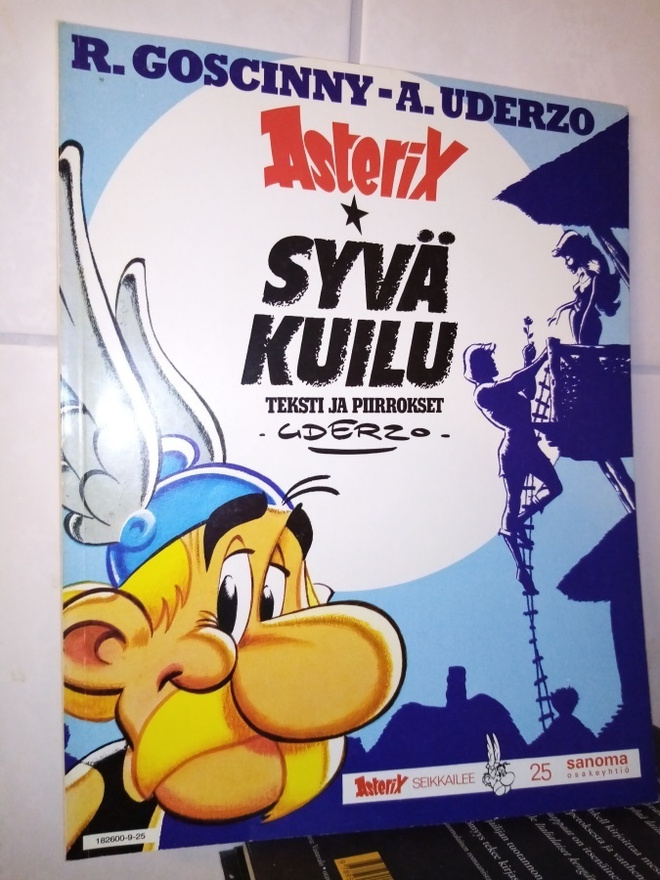 ASTERIX 25  :  SYVÄ KUILU ( SIS POSTIKULU )