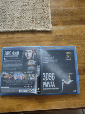 3096 päivää