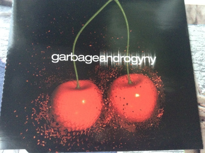 Garbage : Androgyny