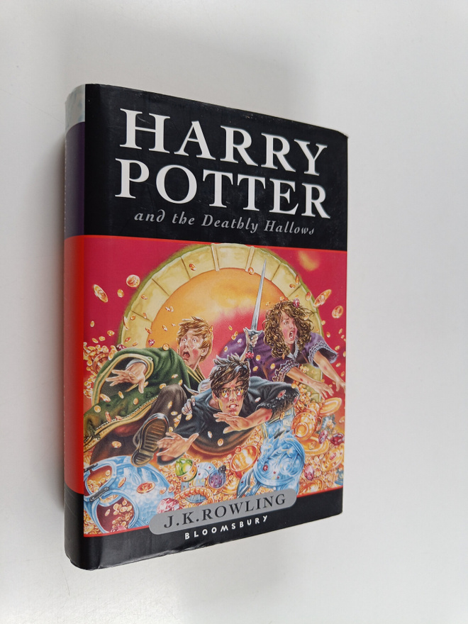 J. K. Rowling : Harry Potter and the Deathly Hallows