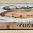 Brandon Cronenberg: ANTIVIRAL (2012) Malcolm McDowell - pikkukuva 3