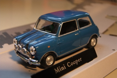 Austin mini cooper -70 Sininen 1:43 ALE!