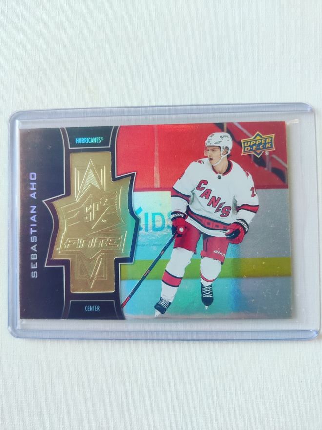 Sebastian Aho - 20-21 SPx Finite Radiance /299