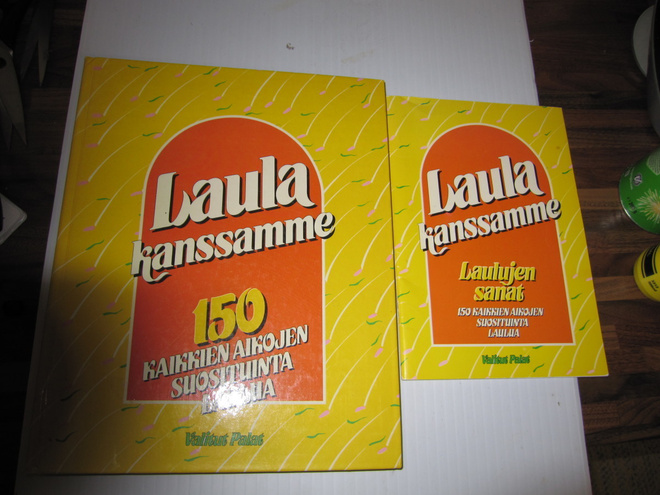 LAULA KANSSAMME + LAULUJEN SANAT VIHKO ( eritt hyväkuntoiset