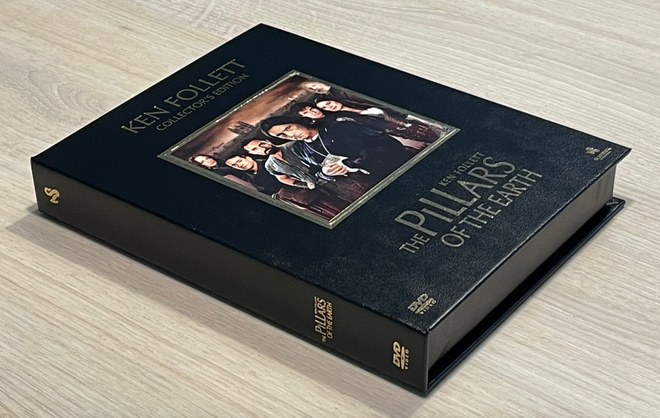 Ken Follett: TAIVAAN PILARIT (4DVD) Collector's Edition