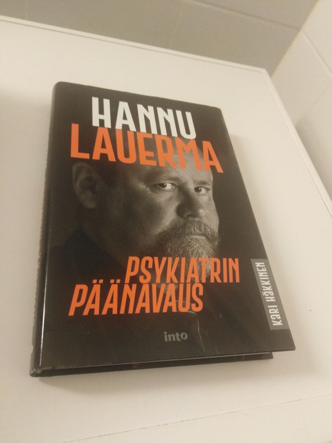 Kari Häkkinen: Hannu Lauerma Psykiatrin päänavaus