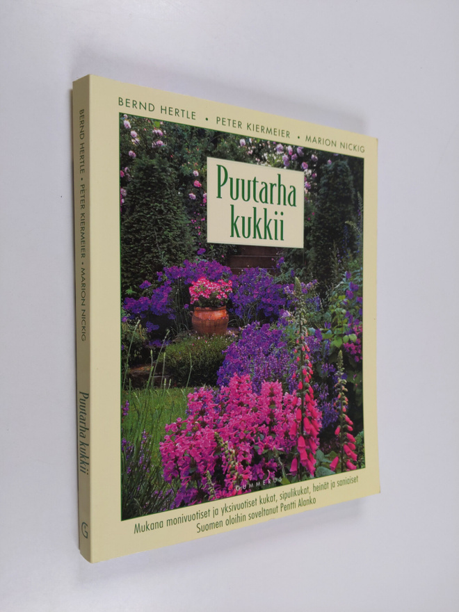 Bernd Hertle : Puutarha kukkii
