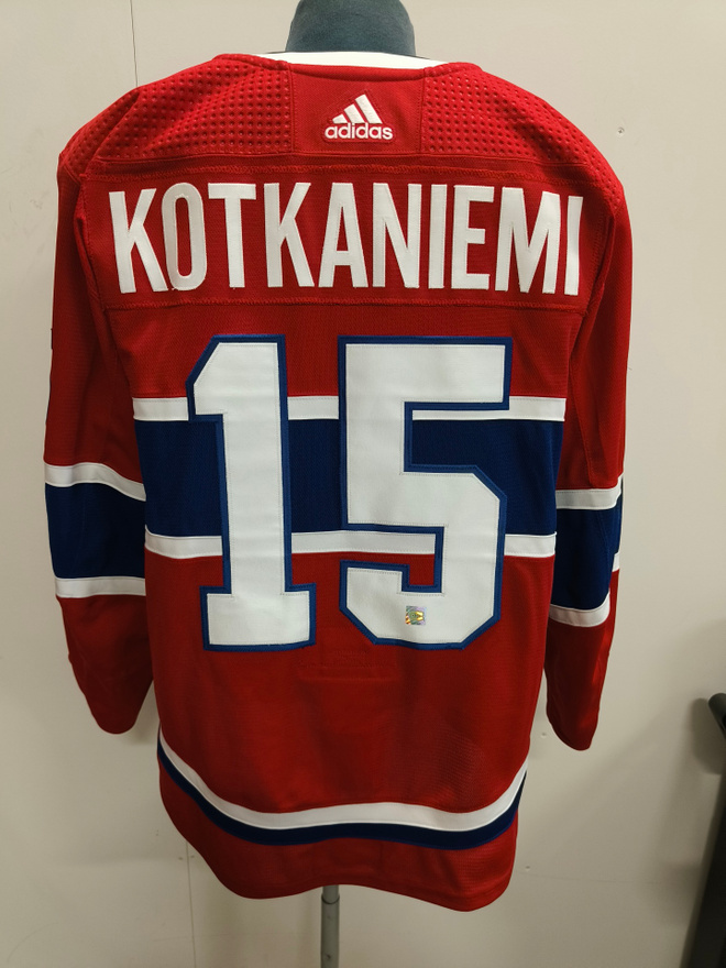 Jesperi Kotkaniemi #15 Montreal Canadiens game worn