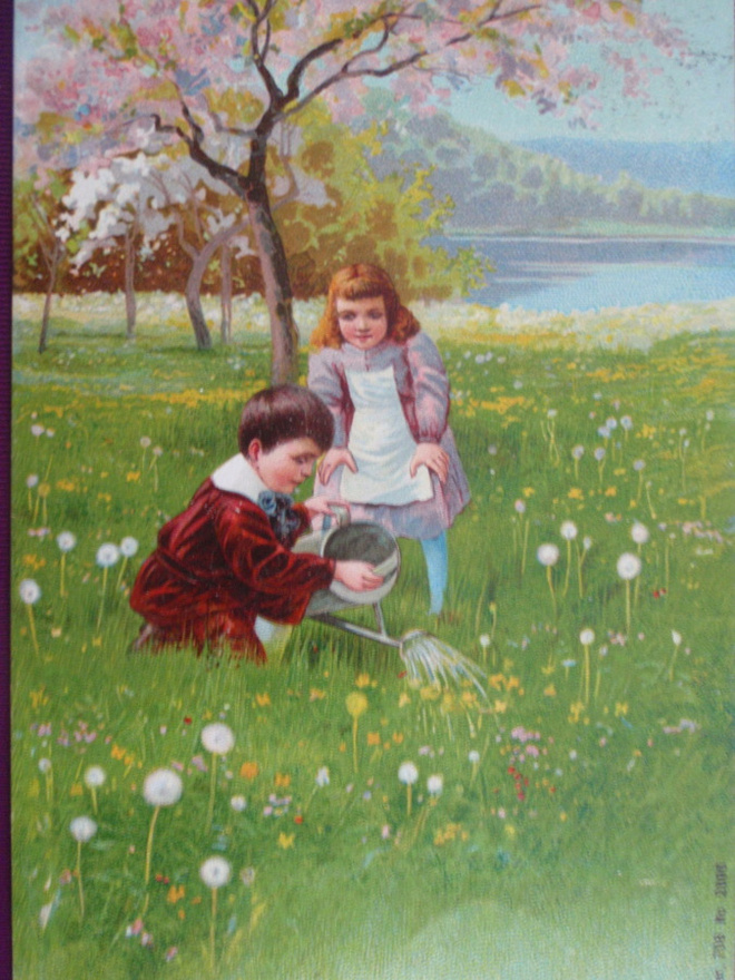 Poika kastelee puiston kukkasia, tyttö katselee WANHA 1906