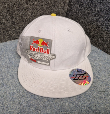 Kimi Räikkönen Red Bull lippis huippukunto