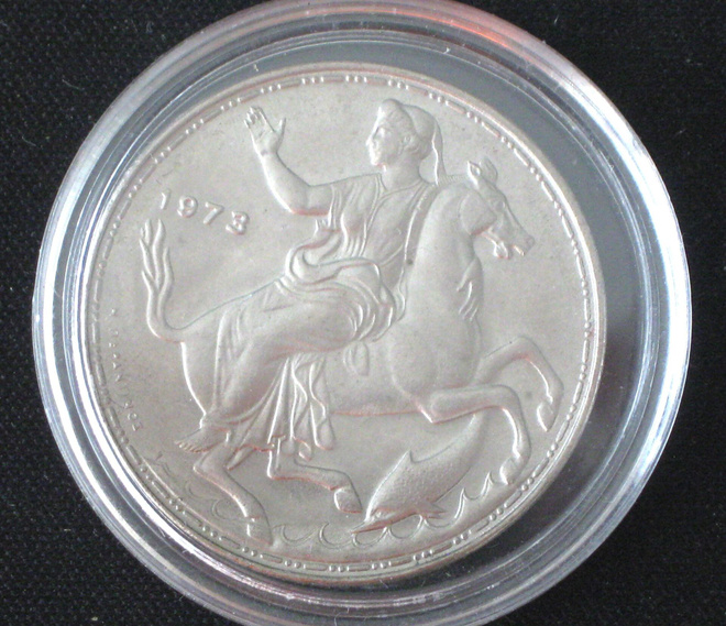 Kreikan 20 Drakman  muistokolikko  vuodelta 1973