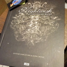 NIGHTWISH ENDLESS FORMS MOST .. KIRJA + TUOMAKSEN NIMMARILLA - pikkukuva 1