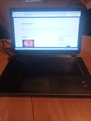 HP Pavilion 17