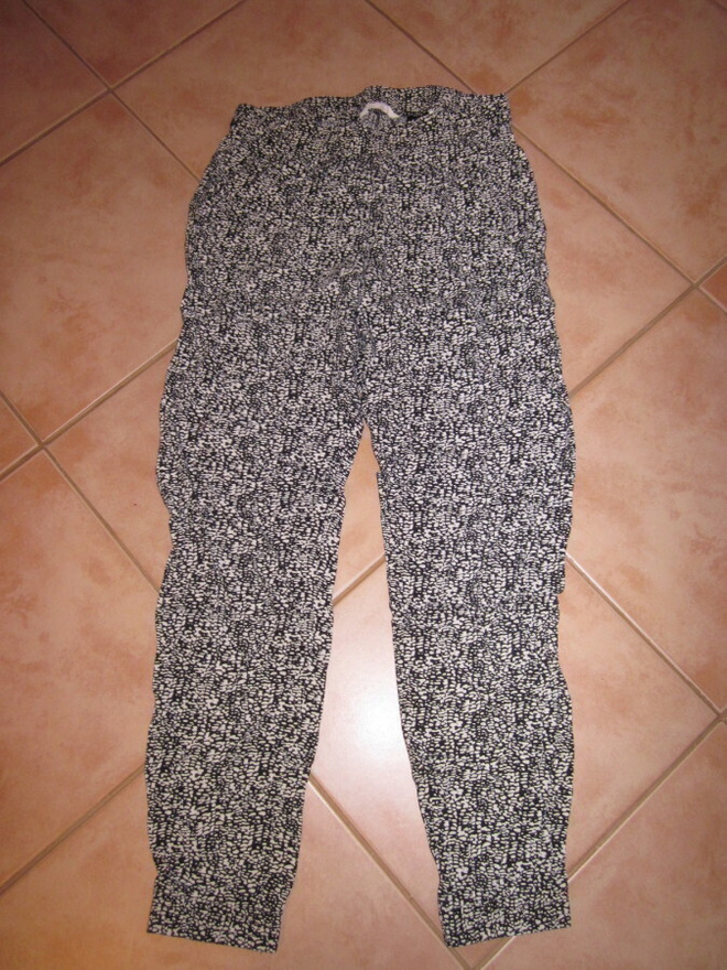 KESÄHOUSUT 170 H&M