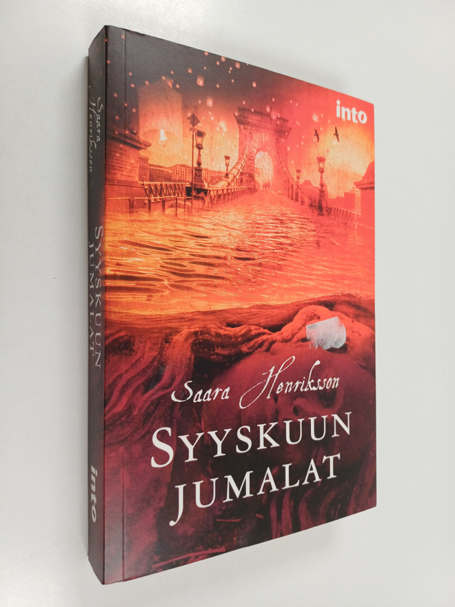 Saara Henriksson : Syyskuun jumalat