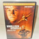 VIHOLLISEN KESKELLÄ - pikkukuva 1