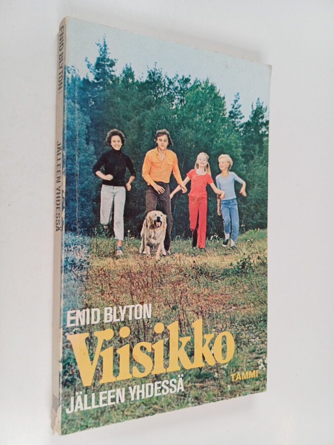 Enid Blyton : Viisikko jälleen yhdessä
