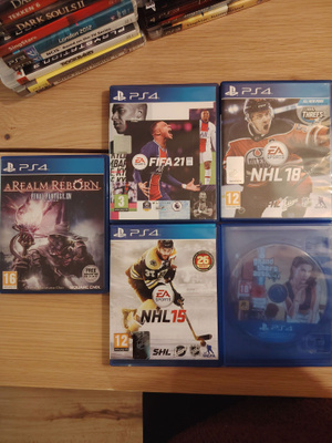 Ps4, viiden pelin nippu mm. Final fantasy, GTA