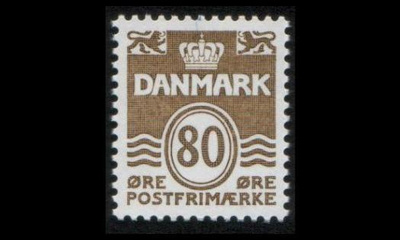 Tanska 821 ** Aaltoviiva 80 öre oliv.vihreä (1985)
