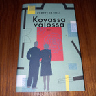 Kovassa valossa - Pertti Lassila - pikkukuva 1