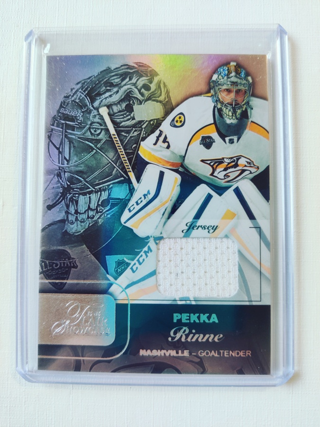 Pekka Rinne - 15-16 Flair Showcase Jersey