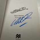 Nimikirjoituksella: Formula 1 kuljettaja Mark Webber:n kirja - pikkukuva 2
