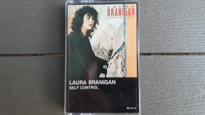 MC: Laura Branigan - Self Control (1984)