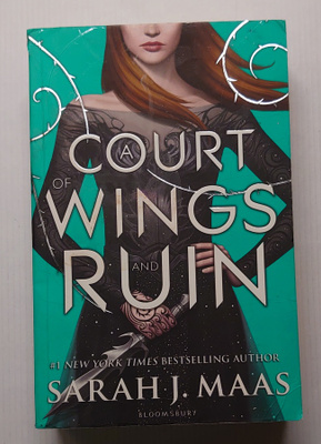 Sarah J. Maas - A Court of Wings and Ruin