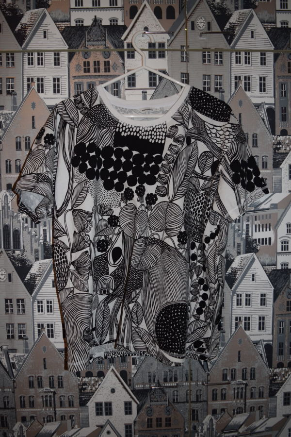 marimekko hilja ketunkolo housut + paita 3XL