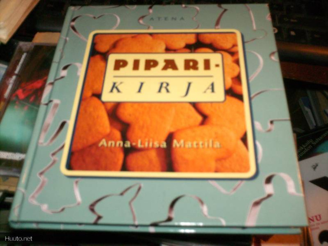 Anna-Liisa Marttila  PIPARIKIRJA  ( 1 p. 2001 ) Sis.pk:t