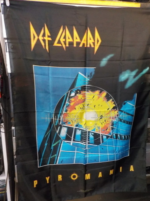 DEF LEPPARD - PYROMANIA SEINÄLIPPU VUODELTA 2007