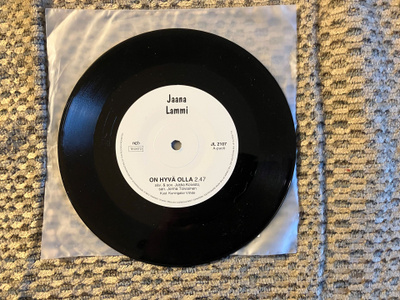 Jaana Lammi - On hyvä olla/Muistatko sen