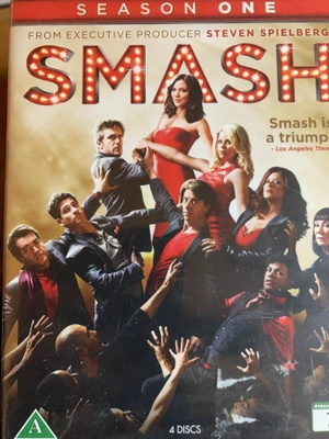 SMASH - 1. KAUSI suomitekstit