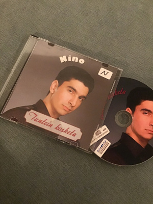 Nino . Tuntein kosketa CDS single