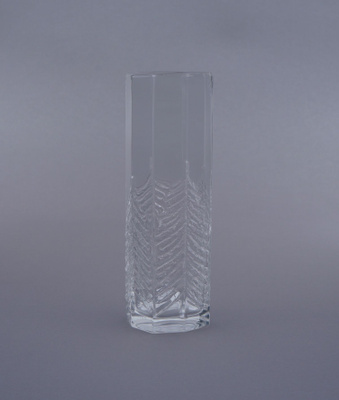 121. 1kpl Iittala 'Kuusi' maljakko, Jorma Vennola.