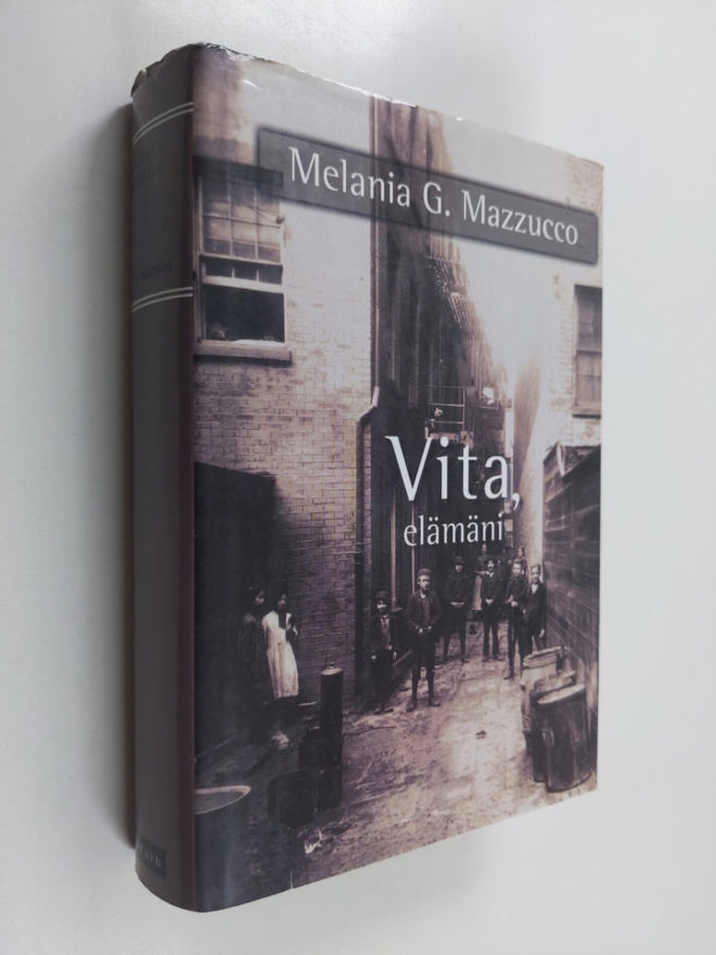 Melania G. Mazzucco : Vita, elämäni