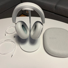 Sonos Ace -kuulokkeet ja Sanus-teline - pikkukuva 1