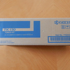 KYOCERA TK-130 ALKUPERÄINEN MUSTA VÄRI - pikkukuva 2