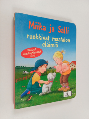 Klaus Bliesener : Miika ja Salli ruokkivat maatalon eläimiä
