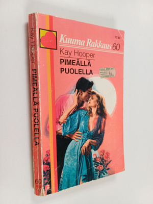Kay Hooper : Pimeällä puolella