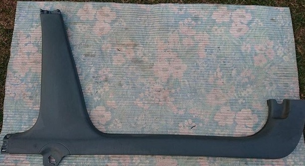 B-pilarin alaosa, vasen - Renault Megane -99