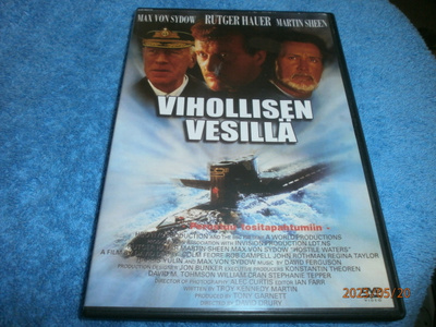 VIHOLLISEN VESILLÄ - DVD