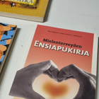 5 kpl Hoitoalan kirjoja - pikkukuva 3