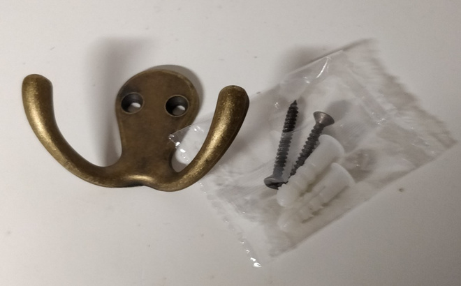 SEINÄKOUKKU 6kpl + kiinnitysruuvit