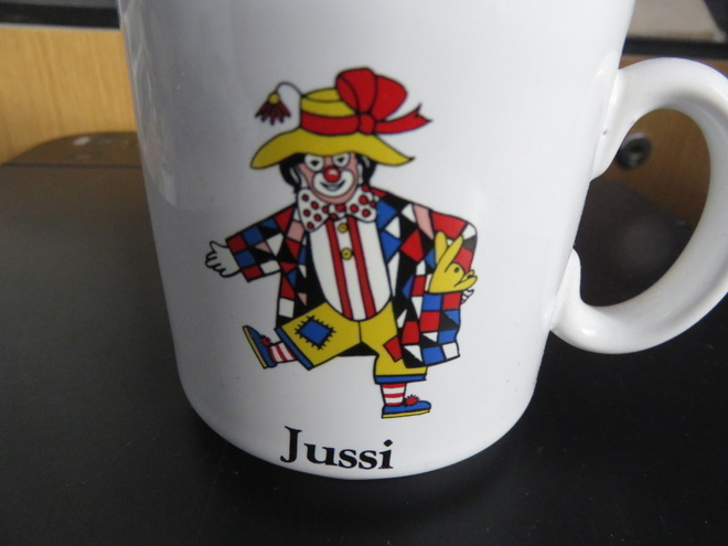 NIMIMUKI   JUSSI  nimiselle pelle kuvio