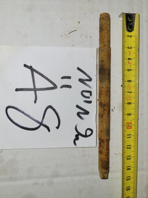 Tunturi tai muu vanha mopo akseli 9mm