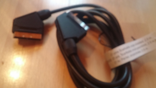 Scart johto 2,5metriä.