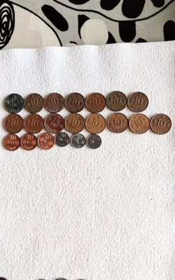 Suomi 10 pennin kolikoita 21 kpl. 1919-1945 väliltä