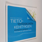Tietoyhteiskuntakehityksen strateginen johtajuus kouluiss... - pikkukuva 1
