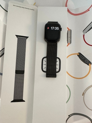 Apple Watch Series 7 GPS Cellular 45 mm + Milanese loop